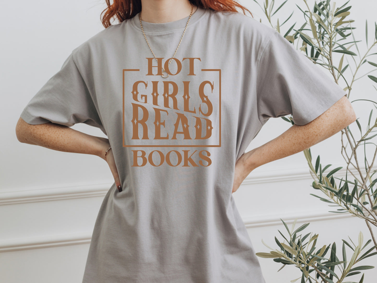 Hot Girls Read Books — Vintage Western Graphic T-Shirt